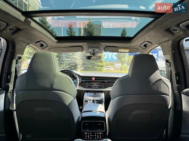 Красный Ауди SQ7, объемом двигателя 4 л и пробегом 73 тыс. км за 85000 $, фото 24 на Automoto.ua