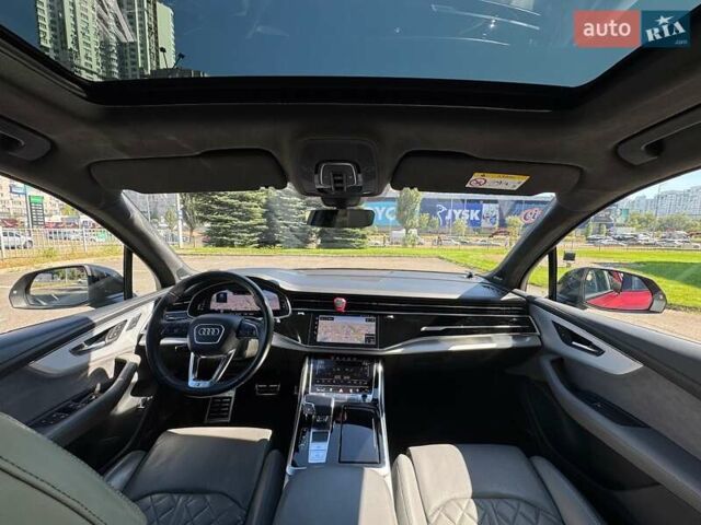 Красный Ауди SQ7, объемом двигателя 4 л и пробегом 73 тыс. км за 85000 $, фото 94 на Automoto.ua