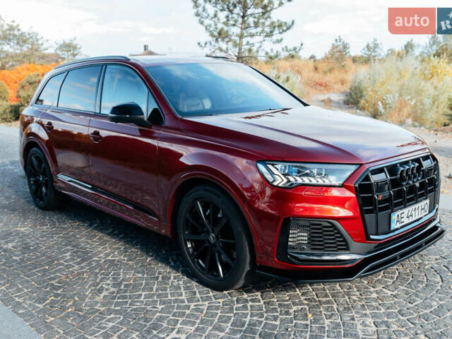 Красный Ауди SQ7, объемом двигателя 3.99 л и пробегом 88 тыс. км за 65000 $, фото 16 на Automoto.ua