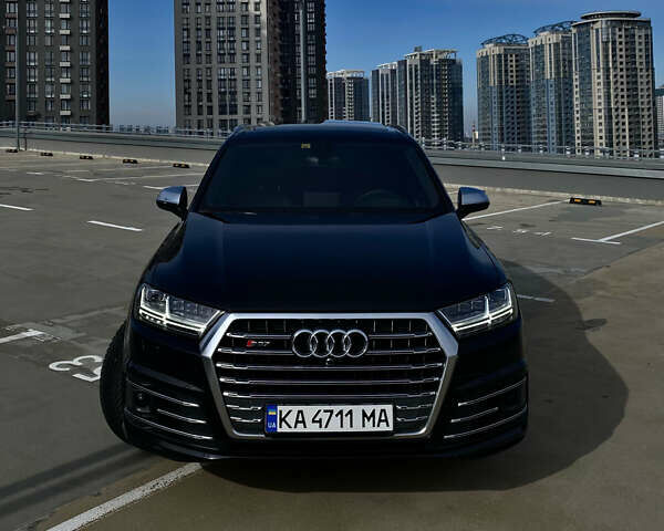 Ауди SQ7, объемом двигателя 3.96 л и пробегом 255 тыс. км за 69900 $, фото 1 на Automoto.ua