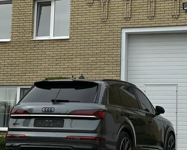 Ауді SQ7, об'ємом двигуна 4 л та пробігом 53 тис. км за 87500 $, фото 2 на Automoto.ua