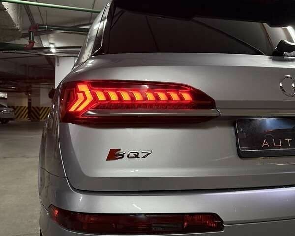 Ауди SQ7, объемом двигателя 4 л и пробегом 90 тыс. км за 67500 $, фото 24 на Automoto.ua