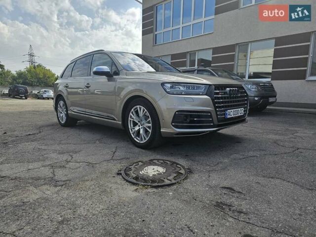 Серый Ауди SQ7, объемом двигателя 3.96 л и пробегом 190 тыс. км за 45000 $, фото 2 на Automoto.ua