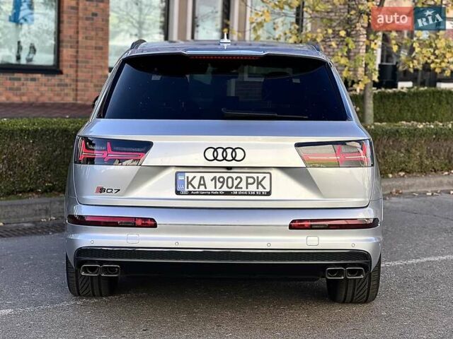 Серый Ауди SQ7, объемом двигателя 3.96 л и пробегом 96 тыс. км за 55750 $, фото 29 на Automoto.ua