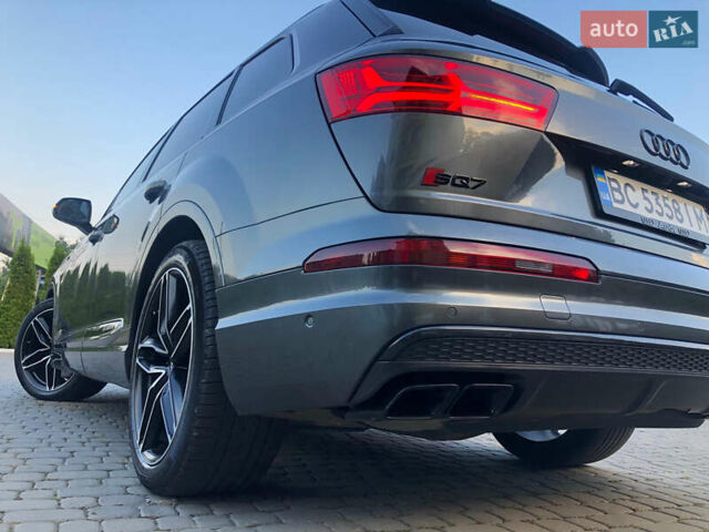 Серый Ауди SQ7, объемом двигателя 3.96 л и пробегом 103 тыс. км за 62000 $, фото 50 на Automoto.ua