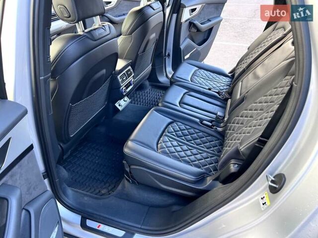 Серый Ауди SQ7, объемом двигателя 3.96 л и пробегом 96 тыс. км за 55750 $, фото 53 на Automoto.ua