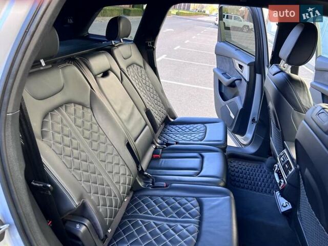 Серый Ауди SQ7, объемом двигателя 3.96 л и пробегом 96 тыс. км за 55750 $, фото 60 на Automoto.ua