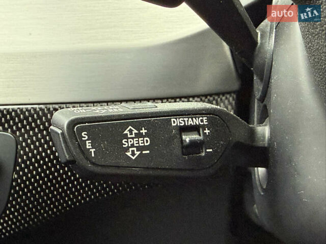 Сірий Ауді SQ7, об'ємом двигуна 4 л та пробігом 148 тис. км за 46999 $, фото 94 на Automoto.ua