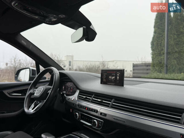 Сірий Ауді SQ7, об'ємом двигуна 4 л та пробігом 148 тис. км за 46999 $, фото 60 на Automoto.ua