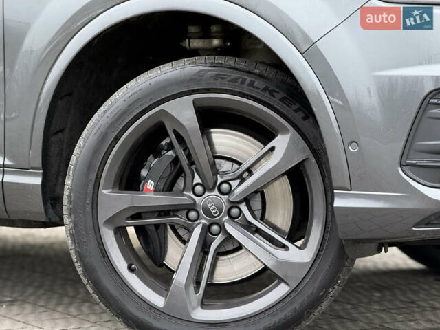 Сірий Ауді SQ7, об'ємом двигуна 4 л та пробігом 148 тис. км за 46999 $, фото 30 на Automoto.ua
