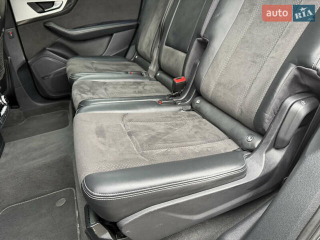 Сірий Ауді SQ7, об'ємом двигуна 4 л та пробігом 148 тис. км за 46999 $, фото 76 на Automoto.ua