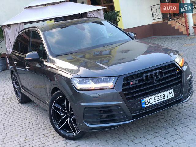 Серый Ауди SQ7, объемом двигателя 3.96 л и пробегом 103 тыс. км за 62000 $, фото 4 на Automoto.ua