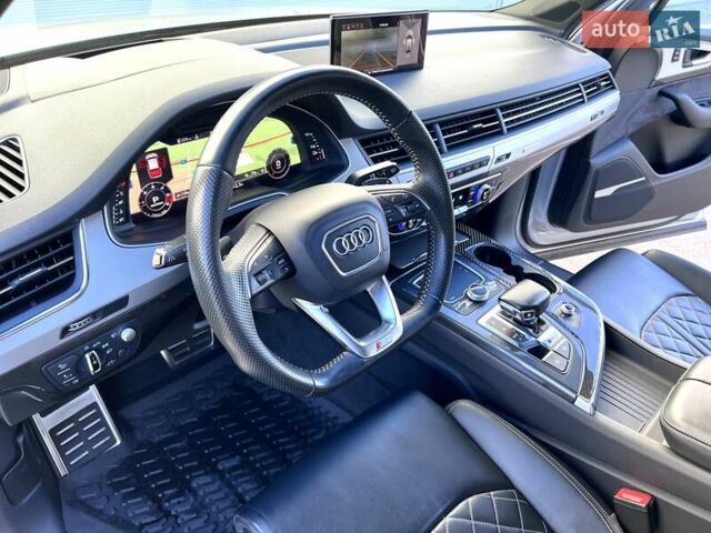 Серый Ауди SQ7, объемом двигателя 3.96 л и пробегом 96 тыс. км за 55750 $, фото 47 на Automoto.ua
