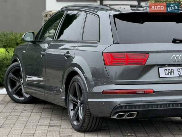 Сірий Ауді SQ7, об'ємом двигуна 4 л та пробігом 148 тис. км за 46999 $, фото 46 на Automoto.ua