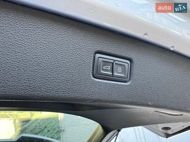 Серый Ауди SQ7, объемом двигателя 3.96 л и пробегом 96 тыс. км за 55750 $, фото 56 на Automoto.ua