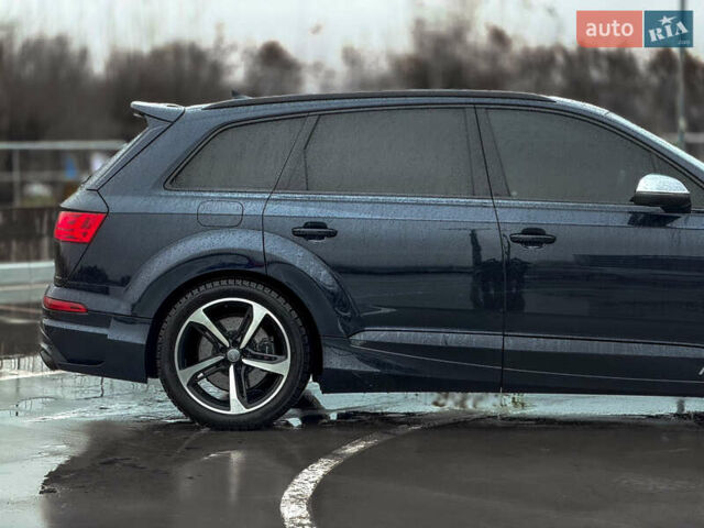 Сірий Ауді SQ7, об'ємом двигуна 4 л та пробігом 170 тис. км за 44900 $, фото 5 на Automoto.ua