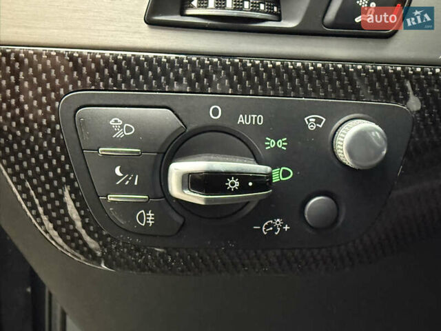 Сірий Ауді SQ7, об'ємом двигуна 4 л та пробігом 148 тис. км за 46999 $, фото 84 на Automoto.ua