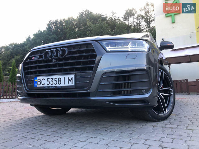 Серый Ауди SQ7, объемом двигателя 3.96 л и пробегом 103 тыс. км за 62000 $, фото 69 на Automoto.ua