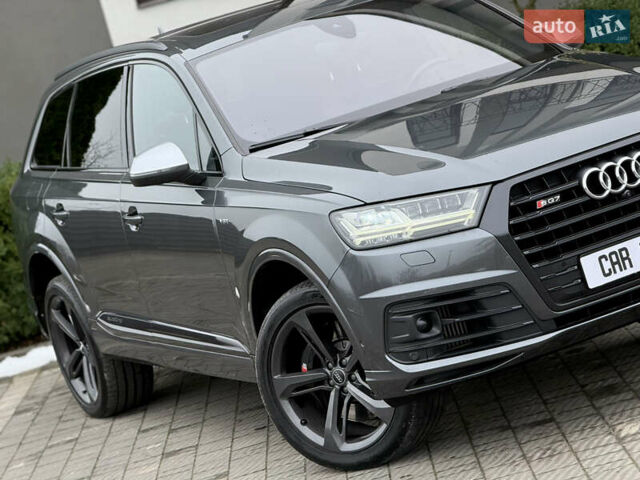 Сірий Ауді SQ7, об'ємом двигуна 4 л та пробігом 148 тис. км за 46999 $, фото 25 на Automoto.ua