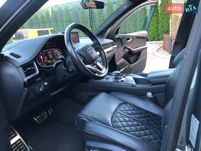 Серый Ауди SQ7, объемом двигателя 3.96 л и пробегом 103 тыс. км за 62000 $, фото 75 на Automoto.ua