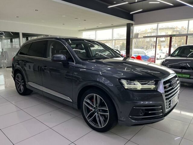 Сірий Ауді SQ7, об'ємом двигуна 4 л та пробігом 130 тис. км за 69800 $, фото 2 на Automoto.ua