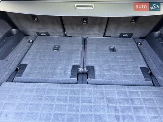 Серый Ауди SQ7, объемом двигателя 3.96 л и пробегом 96 тыс. км за 55750 $, фото 101 на Automoto.ua