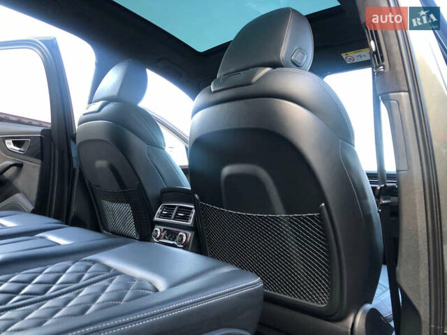 Серый Ауди SQ7, объемом двигателя 3.96 л и пробегом 103 тыс. км за 62000 $, фото 104 на Automoto.ua