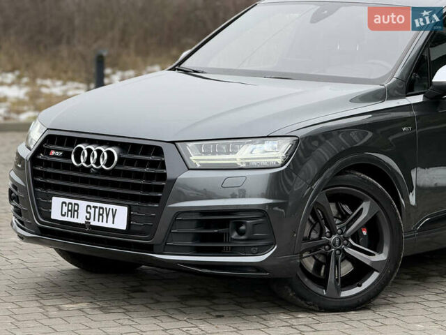 Сірий Ауді SQ7, об'ємом двигуна 4 л та пробігом 148 тис. км за 46999 $, фото 10 на Automoto.ua