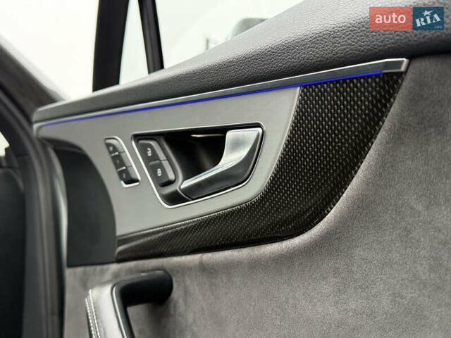 Сірий Ауді SQ7, об'ємом двигуна 4 л та пробігом 148 тис. км за 46999 $, фото 56 на Automoto.ua