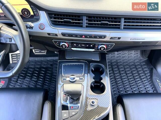 Серый Ауди SQ7, объемом двигателя 3.96 л и пробегом 96 тыс. км за 55750 $, фото 68 на Automoto.ua