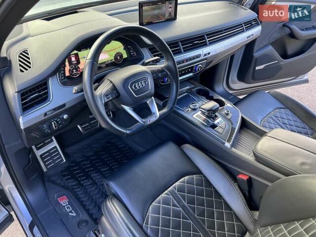 Серый Ауди SQ7, объемом двигателя 3.96 л и пробегом 96 тыс. км за 55750 $, фото 43 на Automoto.ua