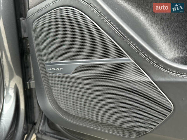 Сірий Ауді SQ7, об'ємом двигуна 4 л та пробігом 148 тис. км за 46999 $, фото 57 на Automoto.ua