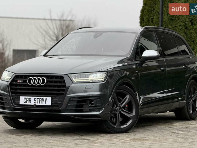 Сірий Ауді SQ7, об'ємом двигуна 4 л та пробігом 148 тис. км за 46999 $, фото 6 на Automoto.ua