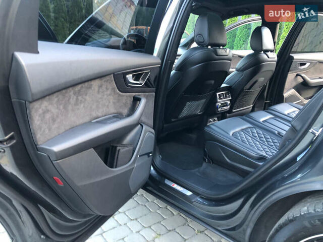 Серый Ауди SQ7, объемом двигателя 3.96 л и пробегом 103 тыс. км за 62000 $, фото 100 на Automoto.ua