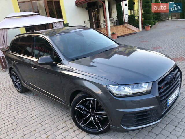 Серый Ауди SQ7, объемом двигателя 3.96 л и пробегом 103 тыс. км за 62000 $, фото 3 на Automoto.ua