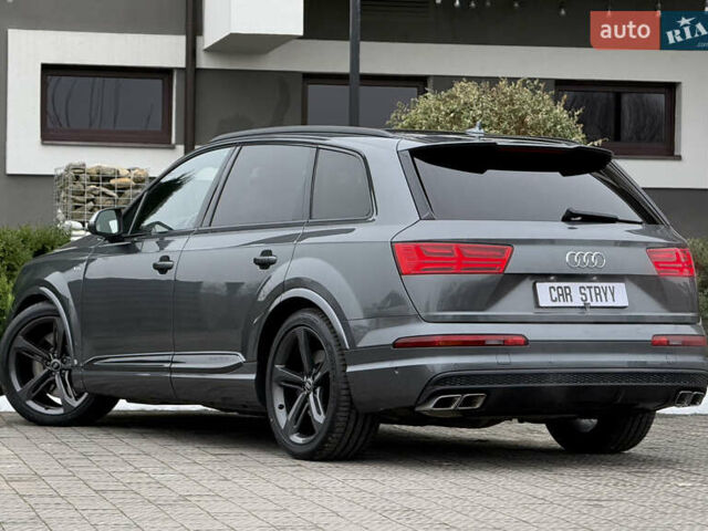 Сірий Ауді SQ7, об'ємом двигуна 4 л та пробігом 148 тис. км за 46999 $, фото 42 на Automoto.ua