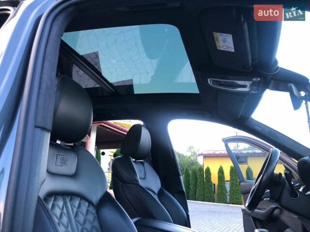 Серый Ауди SQ7, объемом двигателя 3.96 л и пробегом 103 тыс. км за 62000 $, фото 106 на Automoto.ua