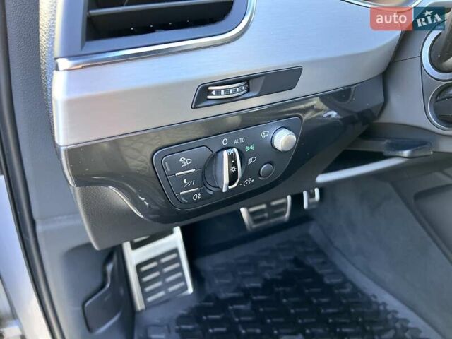 Серый Ауди SQ7, объемом двигателя 3.96 л и пробегом 96 тыс. км за 55750 $, фото 48 на Automoto.ua