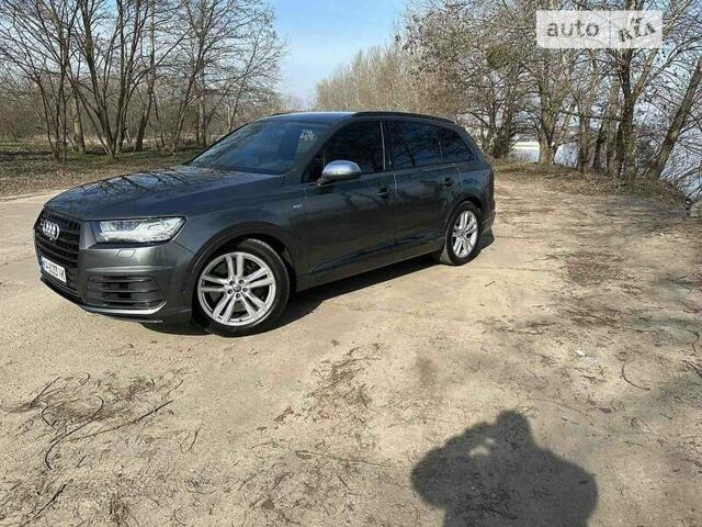 Сірий Ауді SQ7, об'ємом двигуна 4 л та пробігом 100 тис. км за 63000 $, фото 5 на Automoto.ua