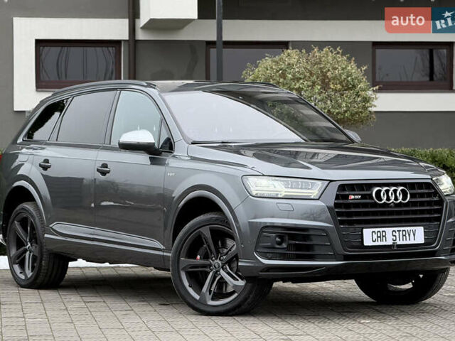 Сірий Ауді SQ7, об'ємом двигуна 4 л та пробігом 148 тис. км за 46999 $, фото 1 на Automoto.ua