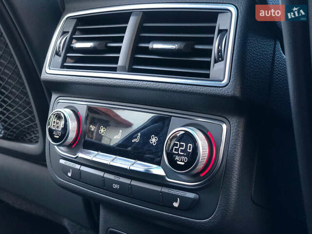 Серый Ауди SQ7, объемом двигателя 3.96 л и пробегом 103 тыс. км за 62000 $, фото 103 на Automoto.ua