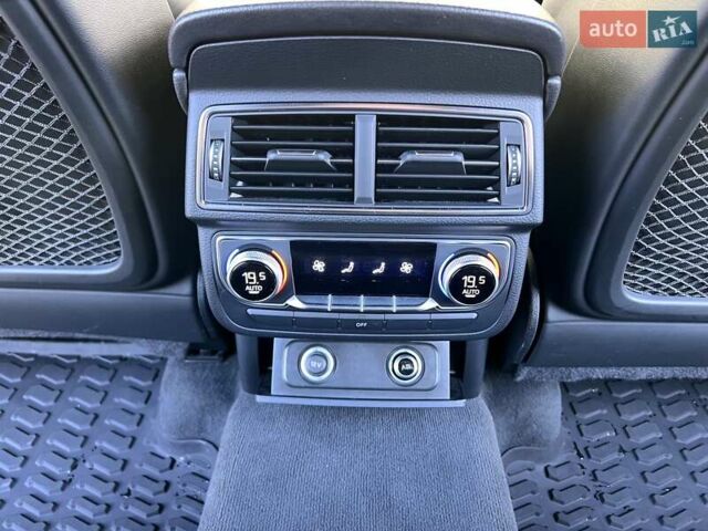 Серый Ауди SQ7, объемом двигателя 3.96 л и пробегом 96 тыс. км за 55750 $, фото 61 на Automoto.ua