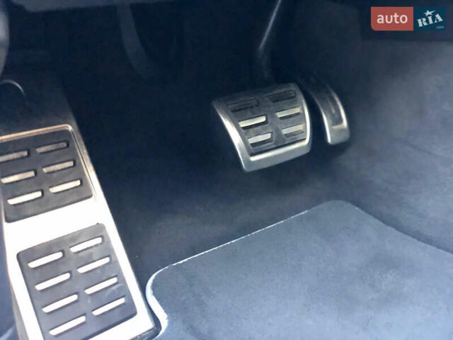 Серый Ауди SQ7, объемом двигателя 3.96 л и пробегом 103 тыс. км за 62000 $, фото 78 на Automoto.ua