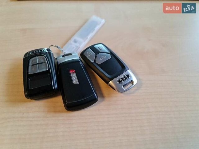 Серый Ауди SQ7, объемом двигателя 4 л и пробегом 162 тыс. км за 60000 $, фото 28 на Automoto.ua