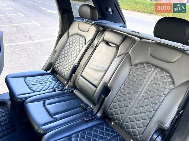 Серый Ауди SQ7, объемом двигателя 3.96 л и пробегом 96 тыс. км за 55750 $, фото 55 на Automoto.ua