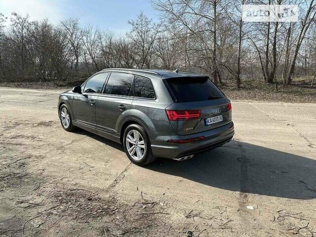 Сірий Ауді SQ7, об'ємом двигуна 4 л та пробігом 100 тис. км за 63000 $, фото 7 на Automoto.ua