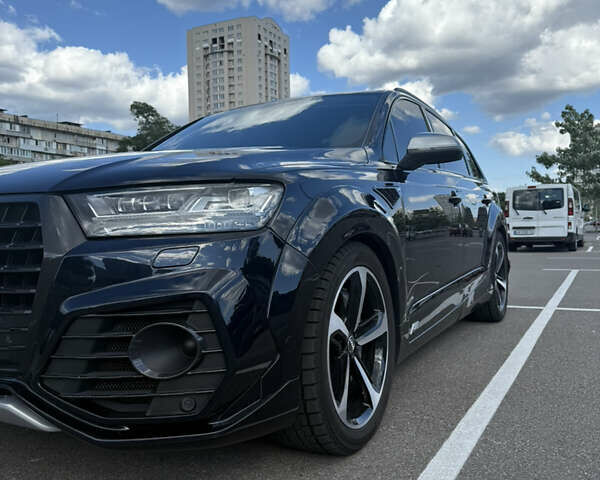 Серый Ауди SQ7, объемом двигателя 3.96 л и пробегом 173 тыс. км за 49999 $, фото 9 на Automoto.ua