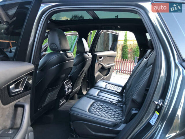 Серый Ауди SQ7, объемом двигателя 3.96 л и пробегом 103 тыс. км за 62000 $, фото 99 на Automoto.ua