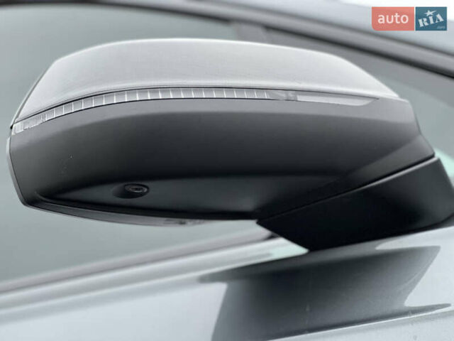 Серый Ауди SQ7, объемом двигателя 3.96 л и пробегом 232 тыс. км за 46000 $, фото 14 на Automoto.ua