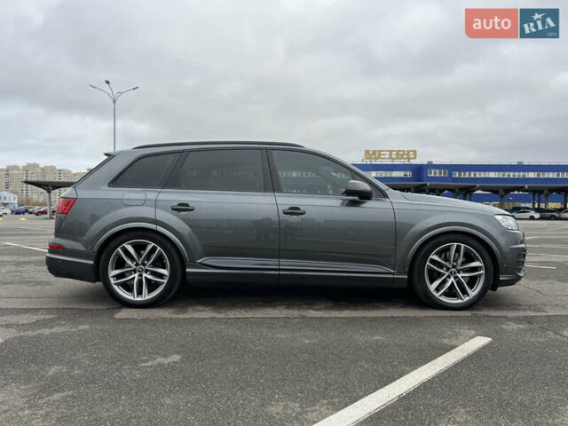 Серый Ауди SQ7, объемом двигателя 3.96 л и пробегом 232 тыс. км за 46000 $, фото 9 на Automoto.ua